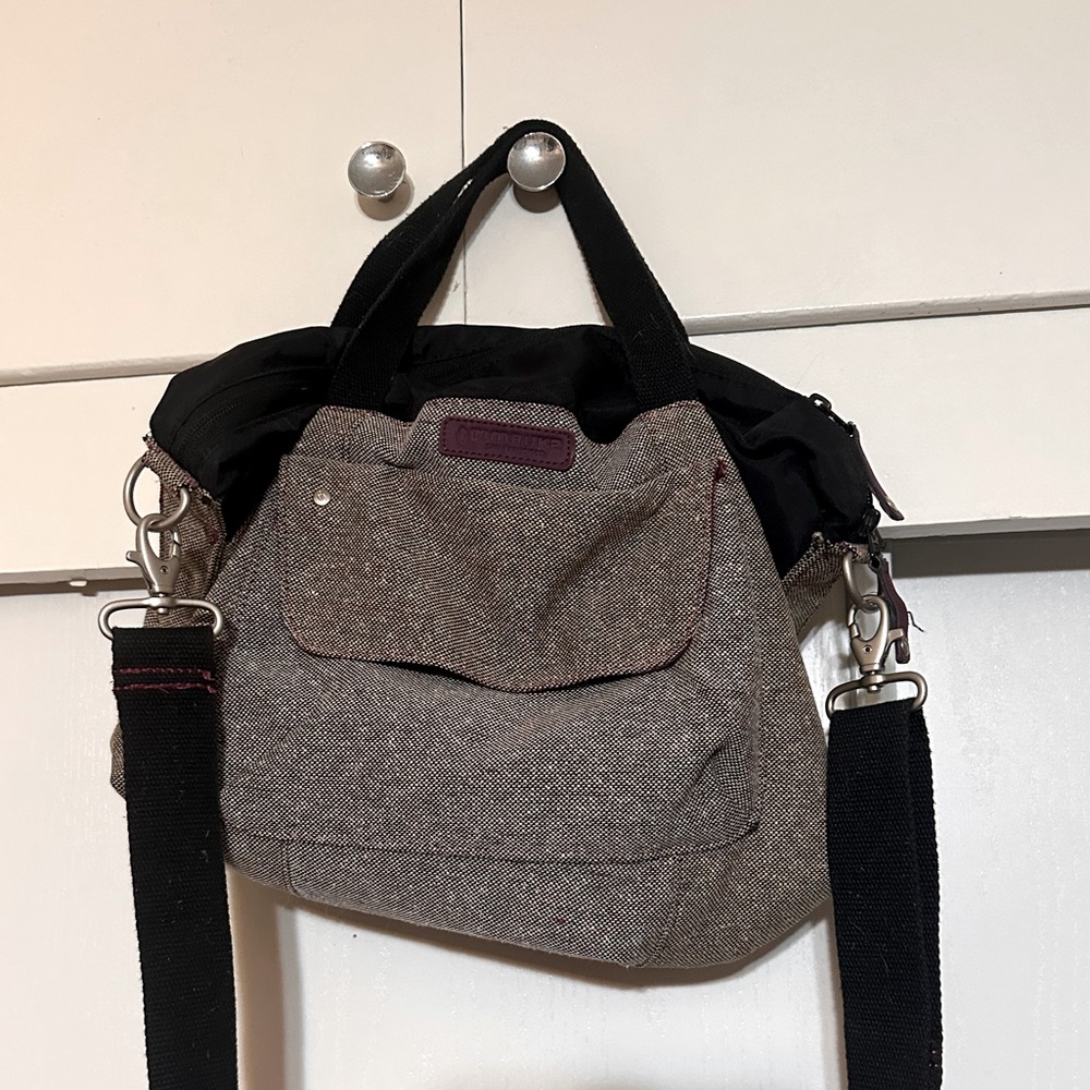 Timbuk2 crossbody purse-thing. Tweed. Can change straps.